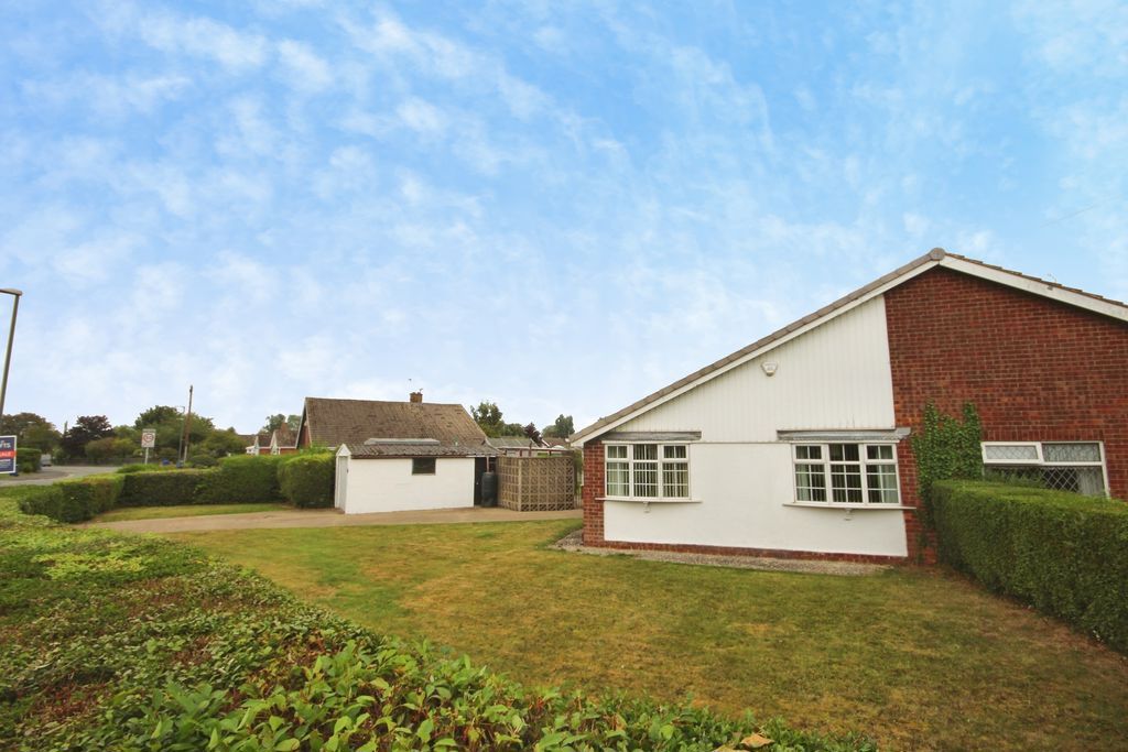 Property photo 1 of 12 Front