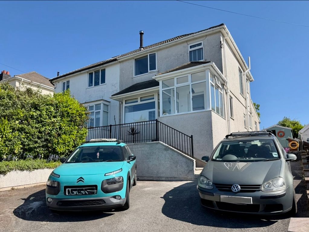 Property photo 1 of 31