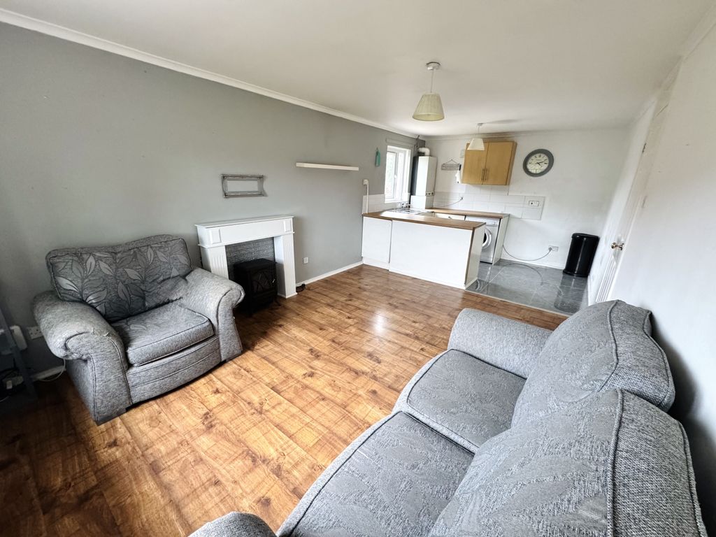 Property photo 3 of 10 Img_5887