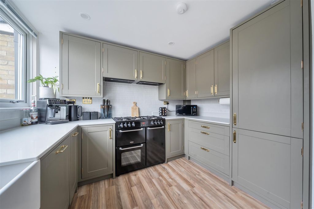 Property photo 2 of 21 1410333-9-698c5Fac424E2.Jpg