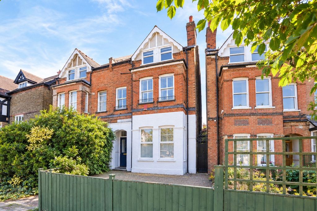 Property photo 1 of 11 5570501