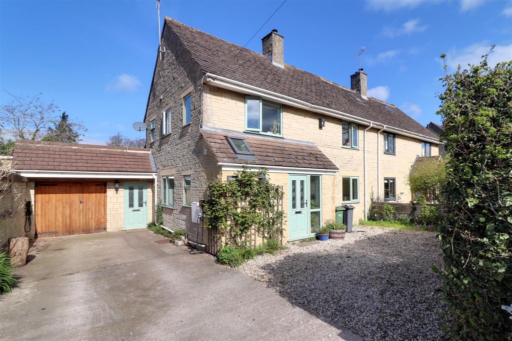 Property photo 1 of 29