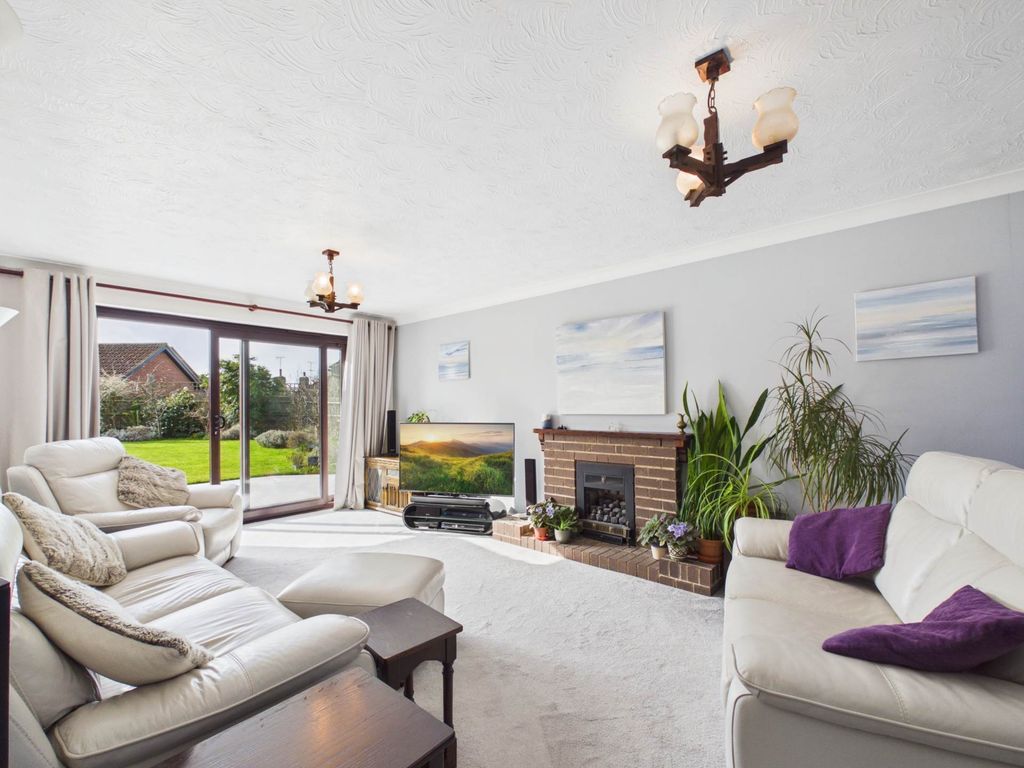 Property photo 2 of 25