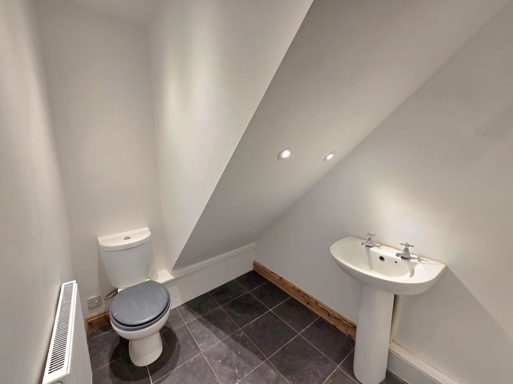 Property photo 3 of 5 Bathroom