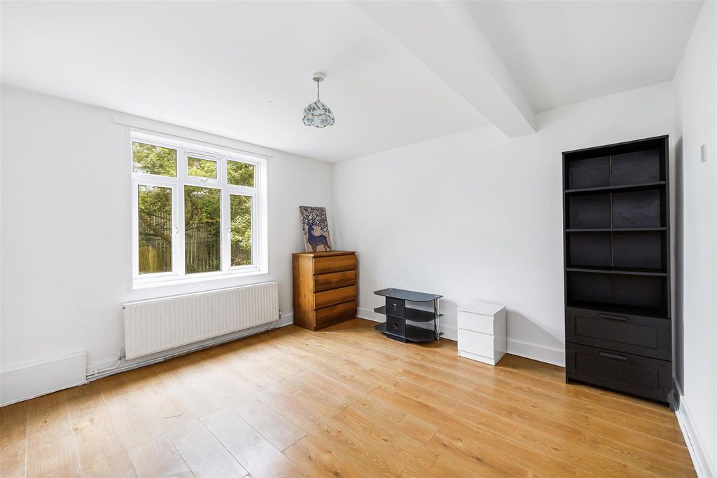 Property photo 1 of 11 9 Conway Grove-1.Jpg