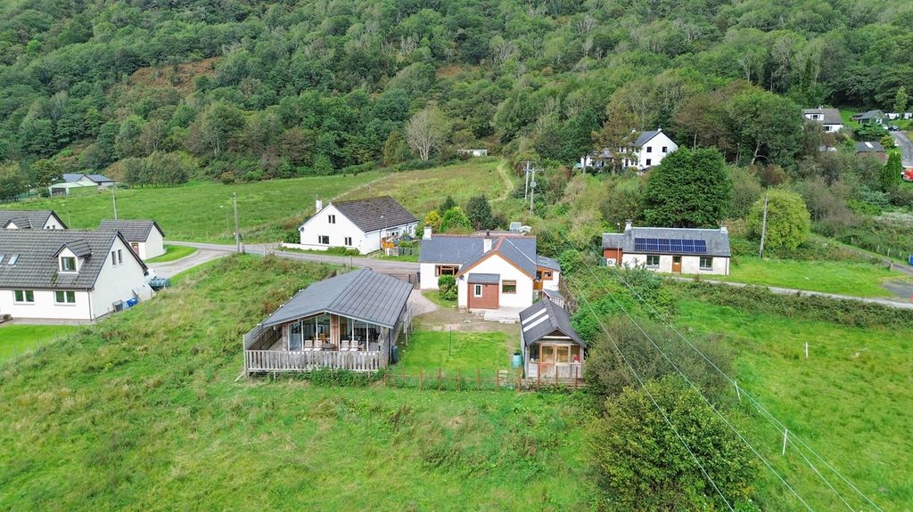 Property photo 3 of 63