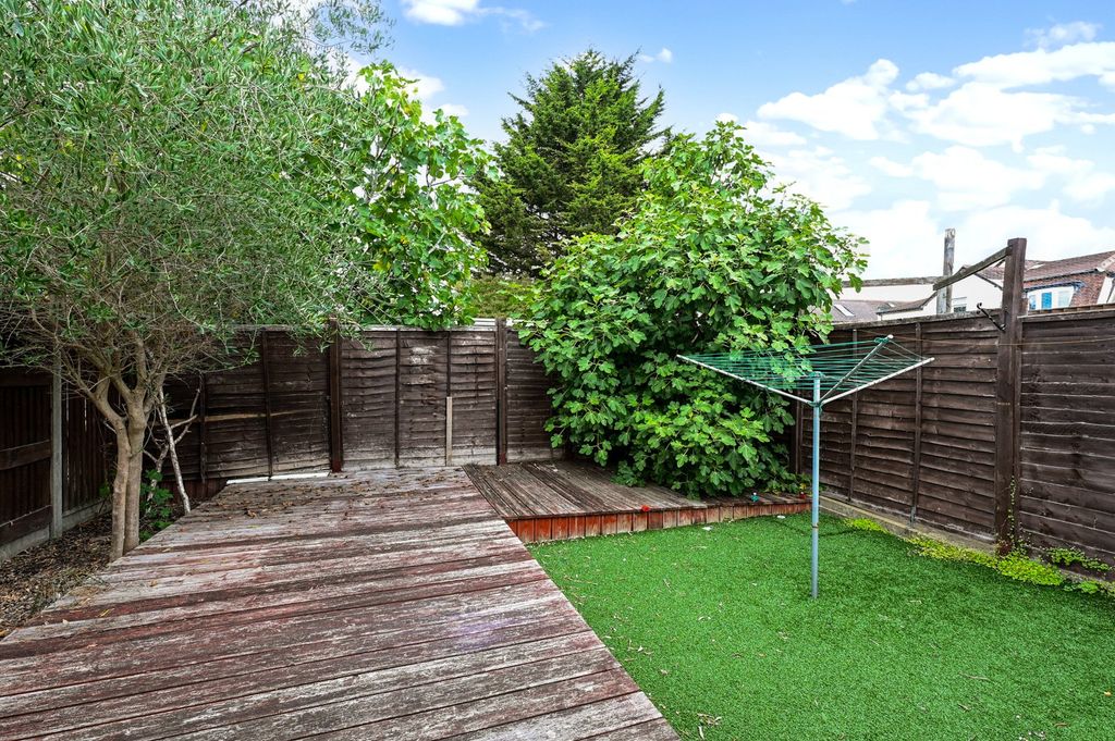 Property photo 3 of 14 Picture No. 02