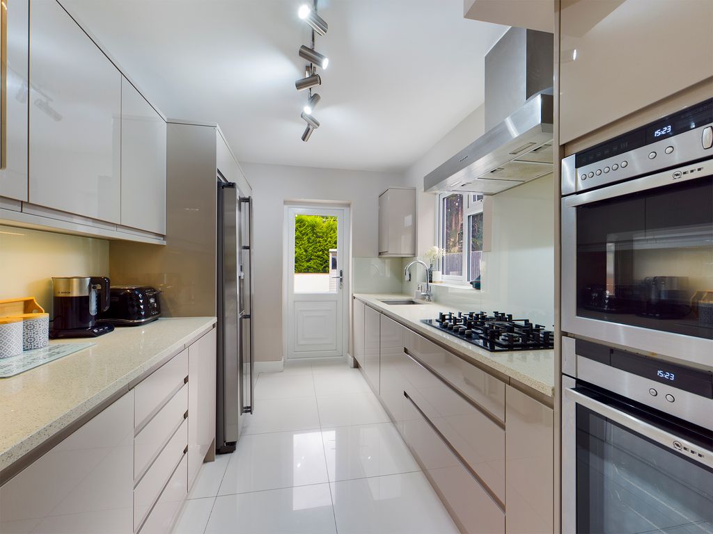 Property photo 2 of 11 Cam00080P1-Pr0380-Still15