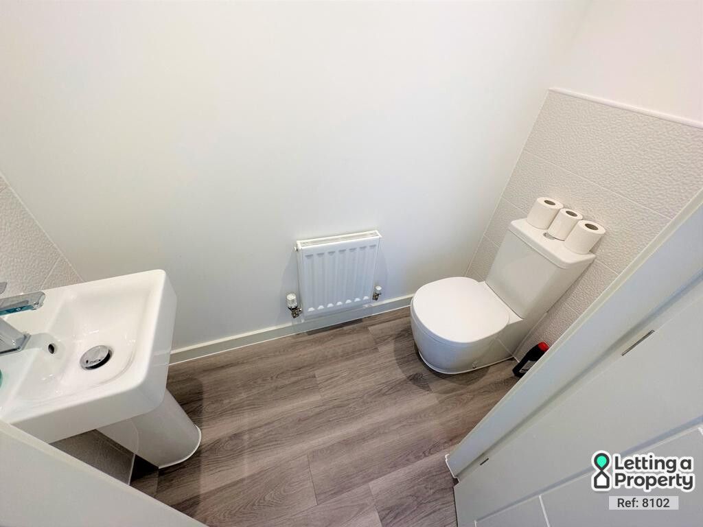 Property photo 3 of 32