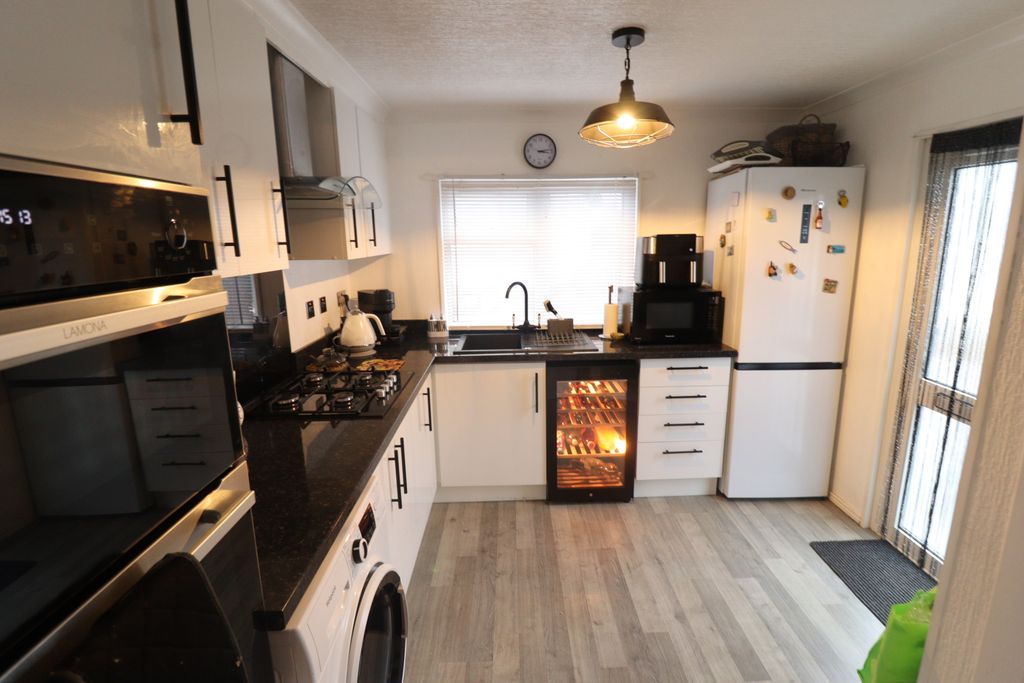 Property photo 3 of 13 Picture No. 06