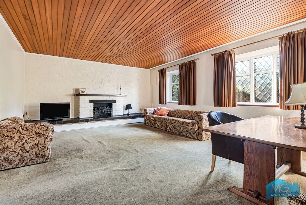 Property photo 2 of 34 Picture No. 27