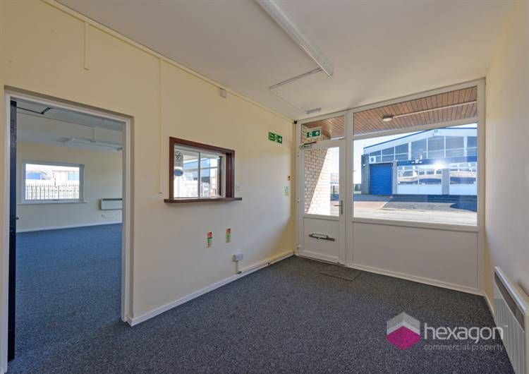 Property photo 3 of 6