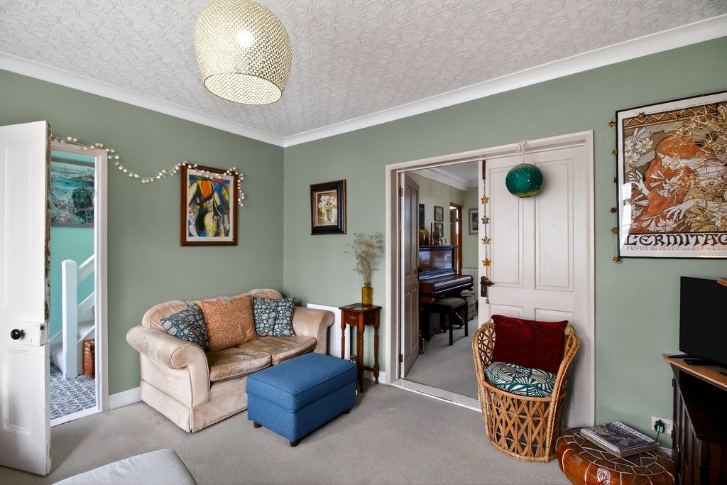 Property photo 3 of 22