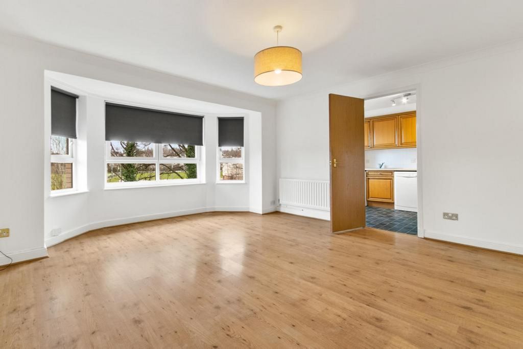 Property photo 2 of 30