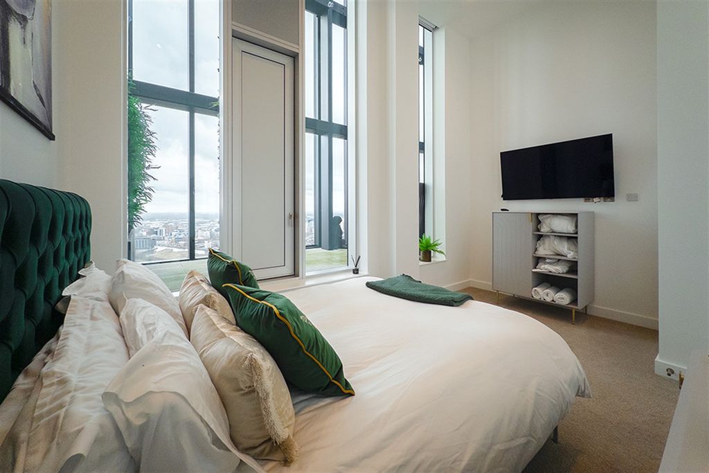 Additional image 24 of 3 bed flat to rentElizabeth Tower M15