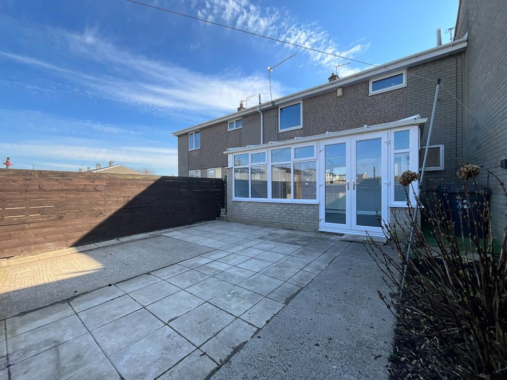Property photo 3 of 14 4010756