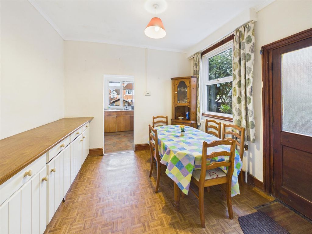 Property photo 3 of 11 Cam05510G0-Pr0187-Still003.Jpg