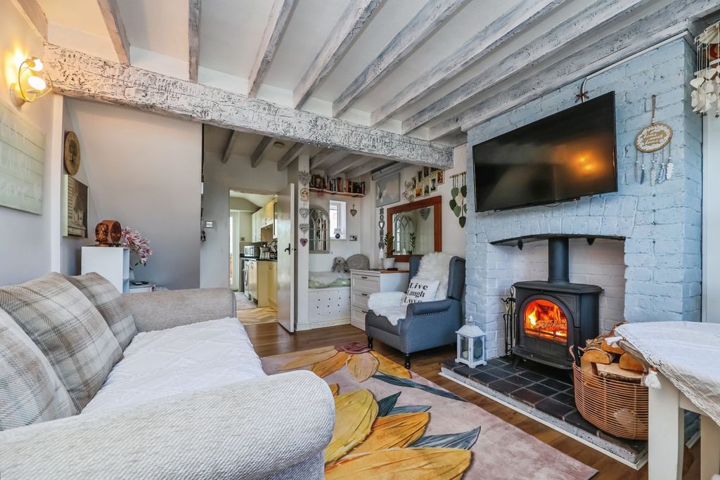 Property photo 3 of 15