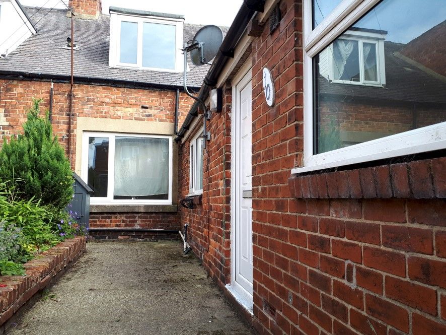 Property photo 2 of 17