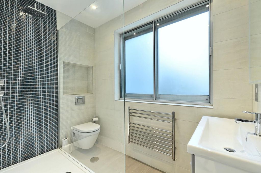 Property photo 2 of 8 Image