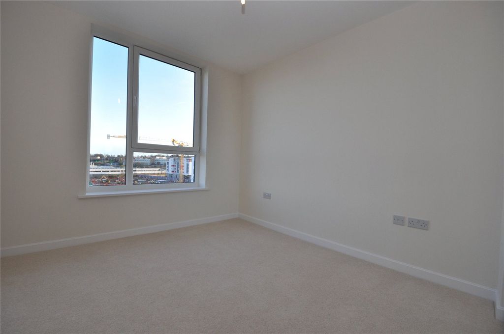 Property photo 3 of 5 Picture No. 04