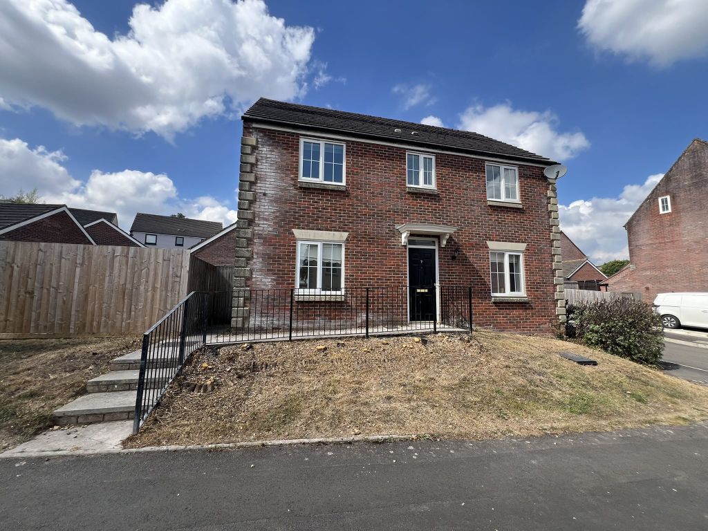 Property photo 1 of 16 Img_4108