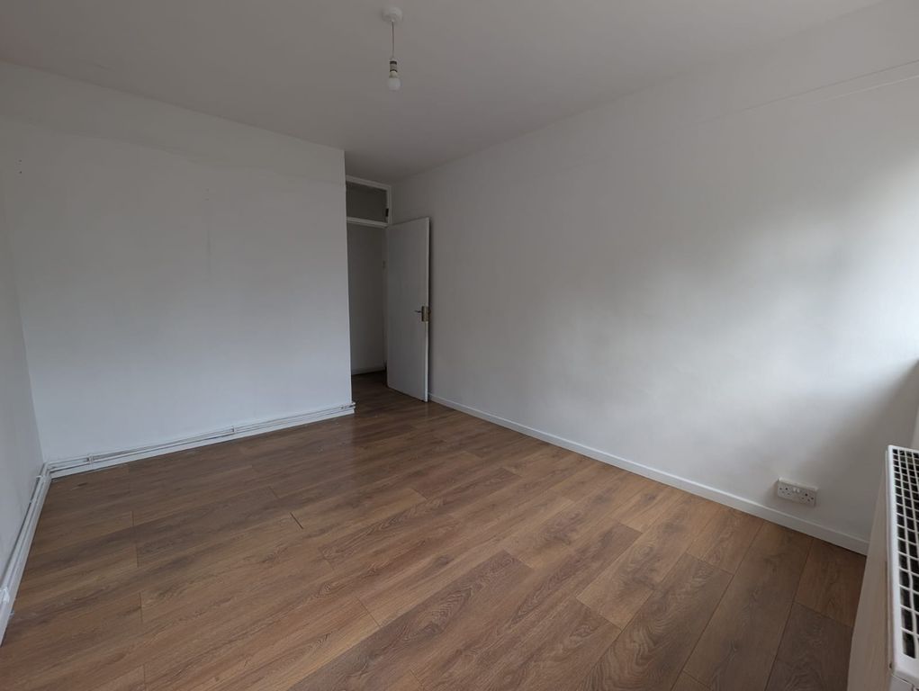 Property photo 2 of 12 Gallery