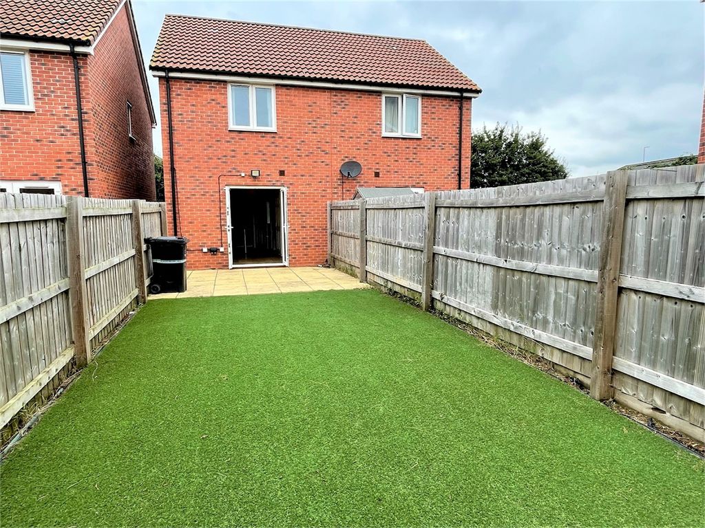 Property photo 2 of 12