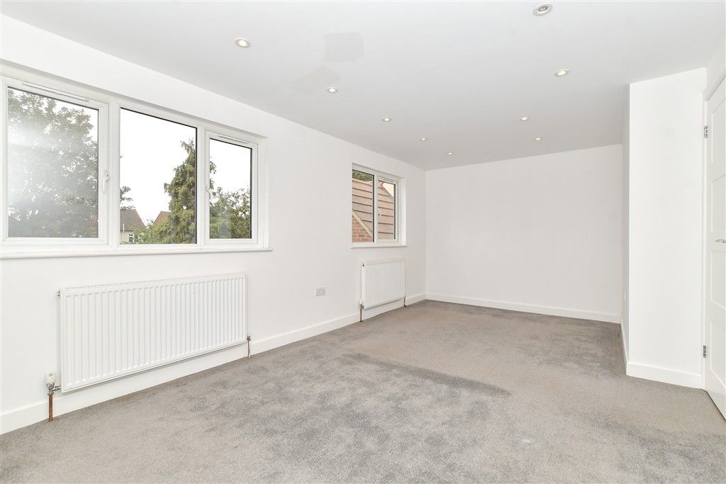 Property photo 3 of 13 Bedroom 2