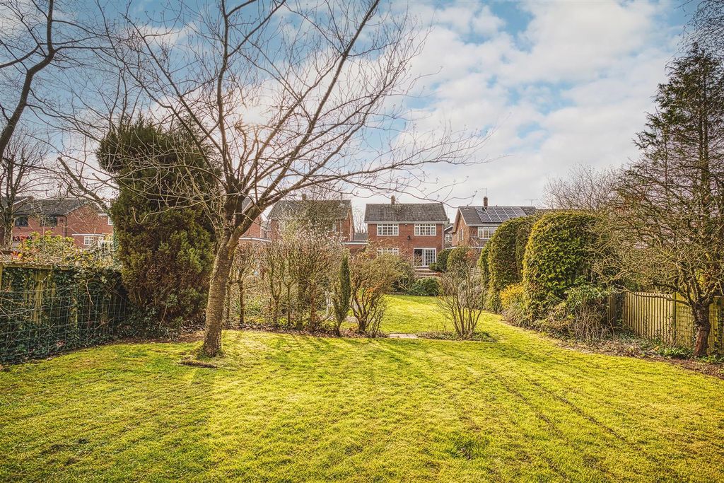 Property photo 2 of 23