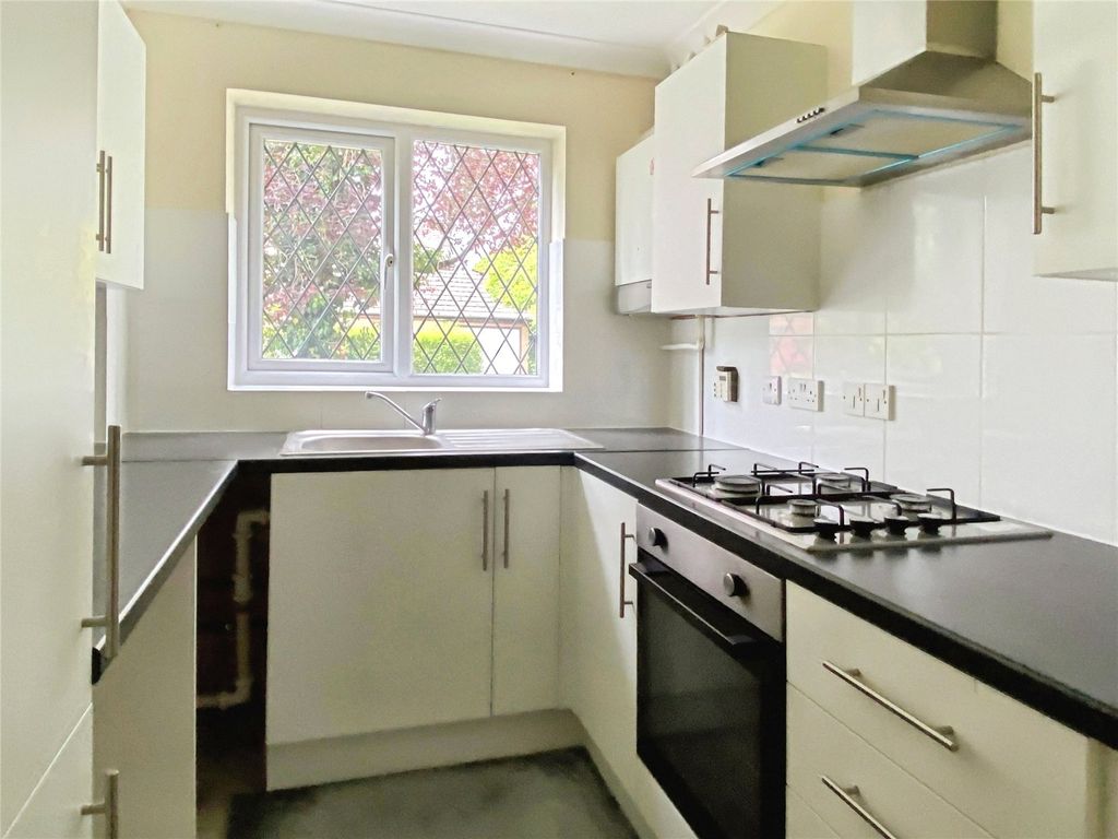 Property photo 3 of 6 Picture No. 13
