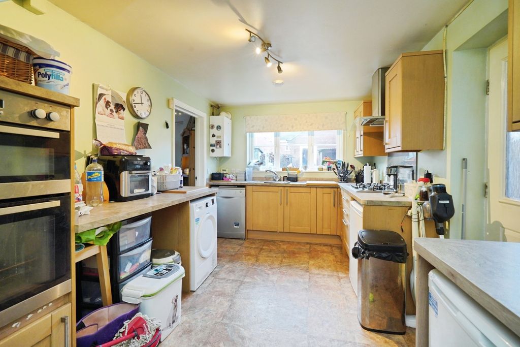 Property photo 2 of 16 Pbox-Img.Jpg