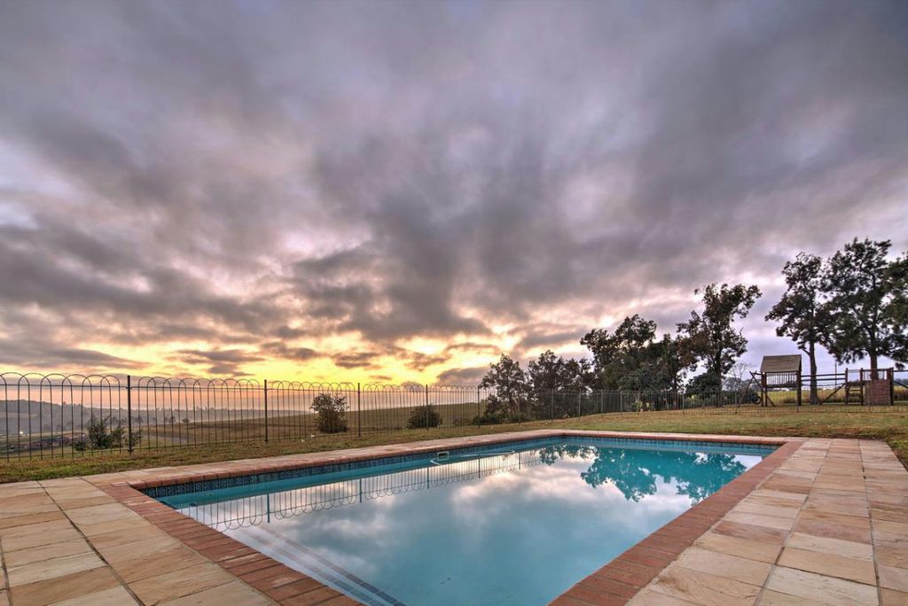 Property photo 3 of 11 1Pm1293232