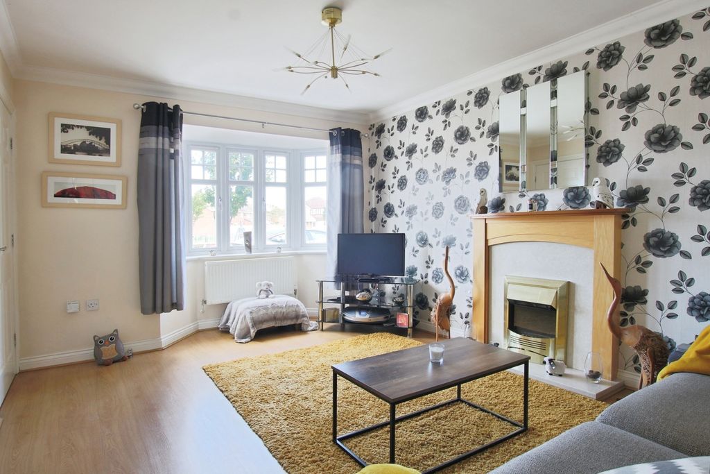 Property photo 3 of 23 3767208