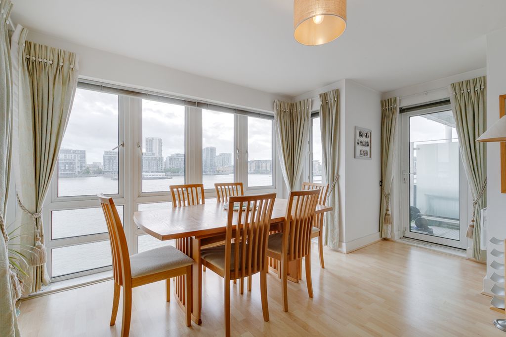Property photo 2 of 15 Dining Space With River View And Balcony