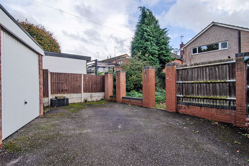 Property photo 2 of 11 Photo 9