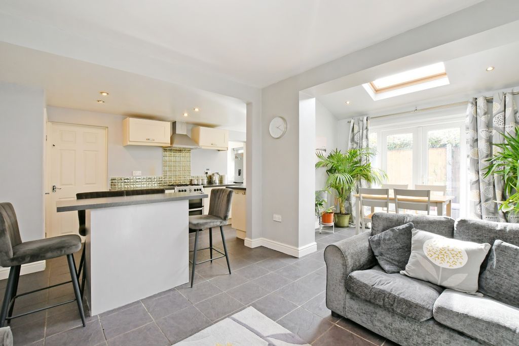 Property photo 2 of 25 Open Plan Living Room