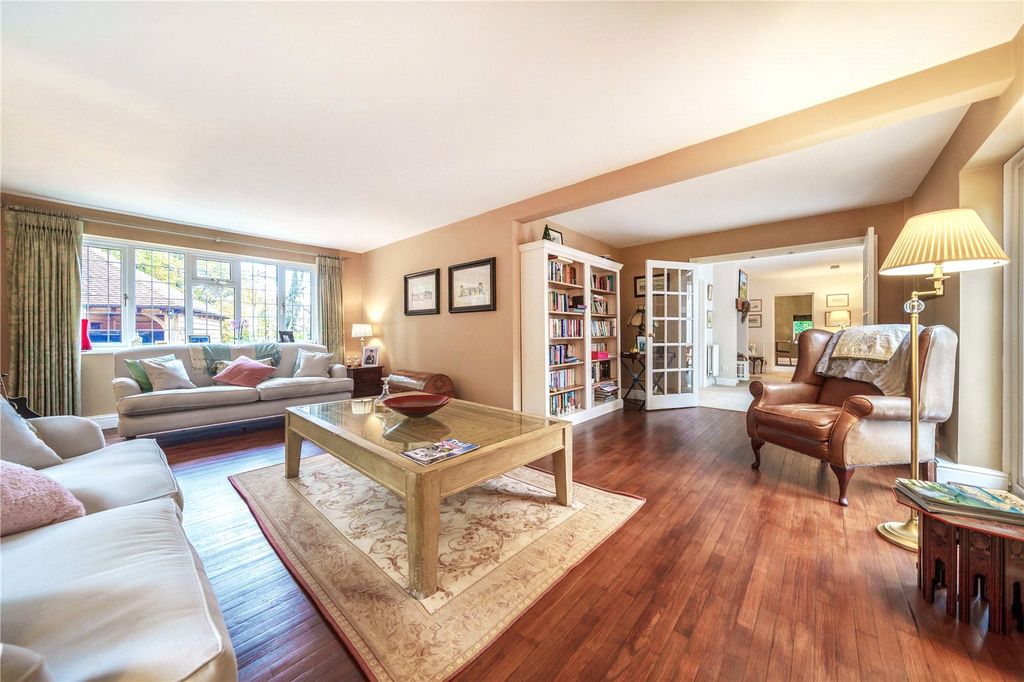 Property photo 2 of 18 Large Reception Room