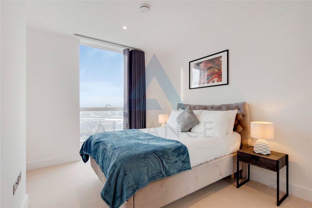 Property photo 2 of 18 2nd Bedroom