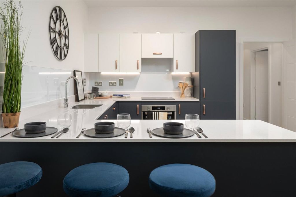 Property photo 1 of 16 Property Photo