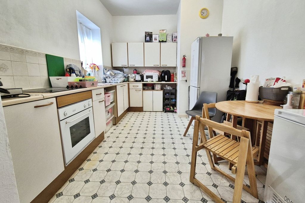 Property photo 3 of 8 Kitchen/Dining Room