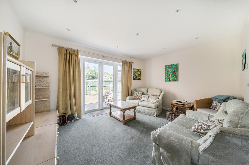 Property photo 3 of 9 1344816-8-68B0387...