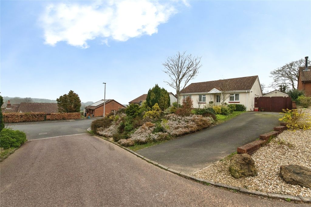 Property photo 2 of 16 Picture No. 03