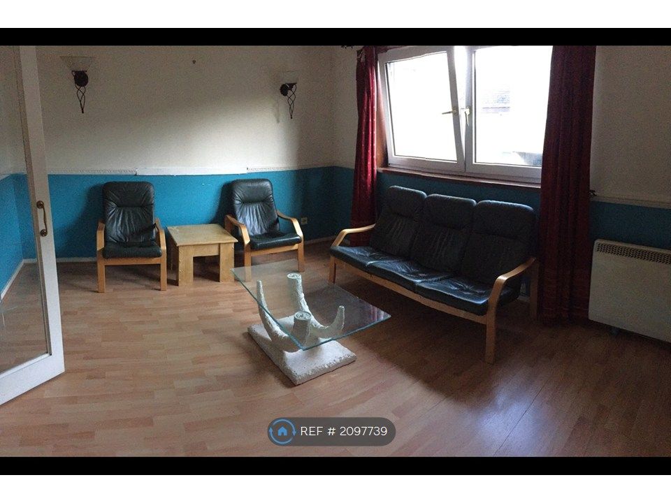 Property photo 3 of 4