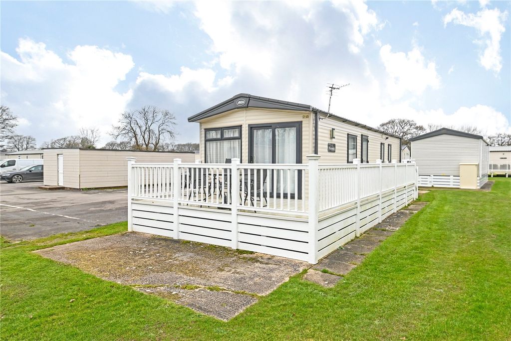 Property photo 1 of 15 Picture No. 02