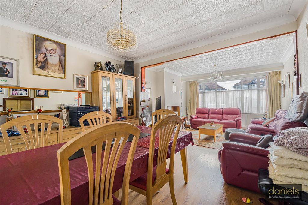 Property photo 2 of 20 9_88295_Watermarked.Jpg