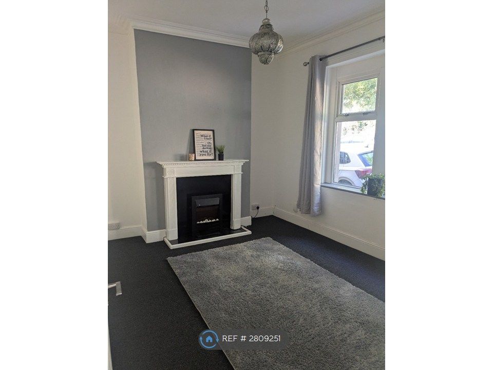 Property photo 3 of 33