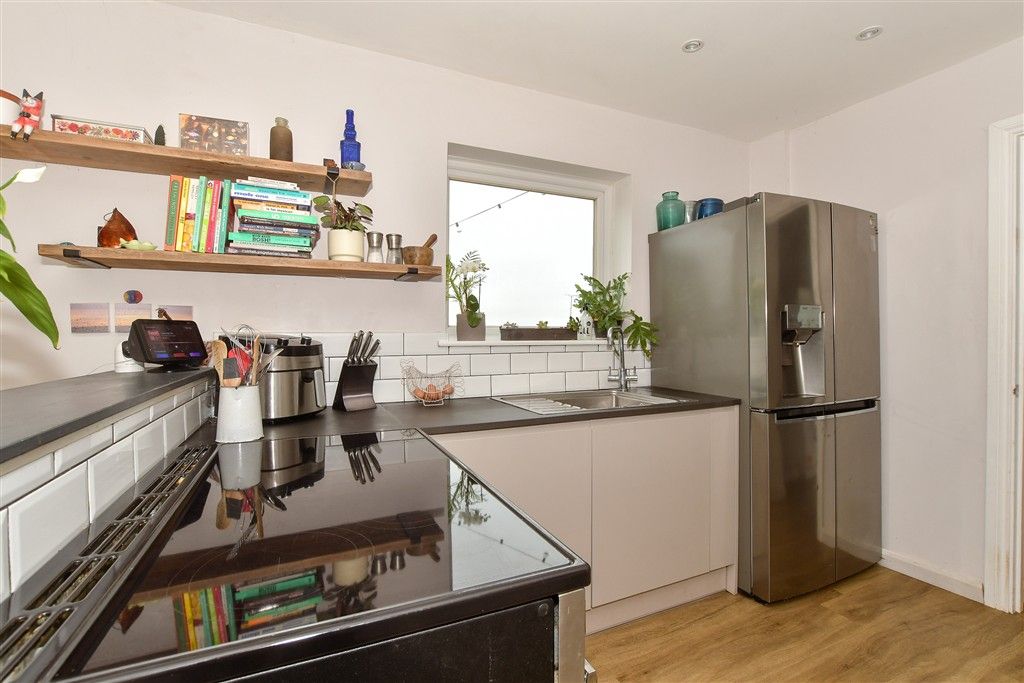 Property photo 1 of 19 Kitchen