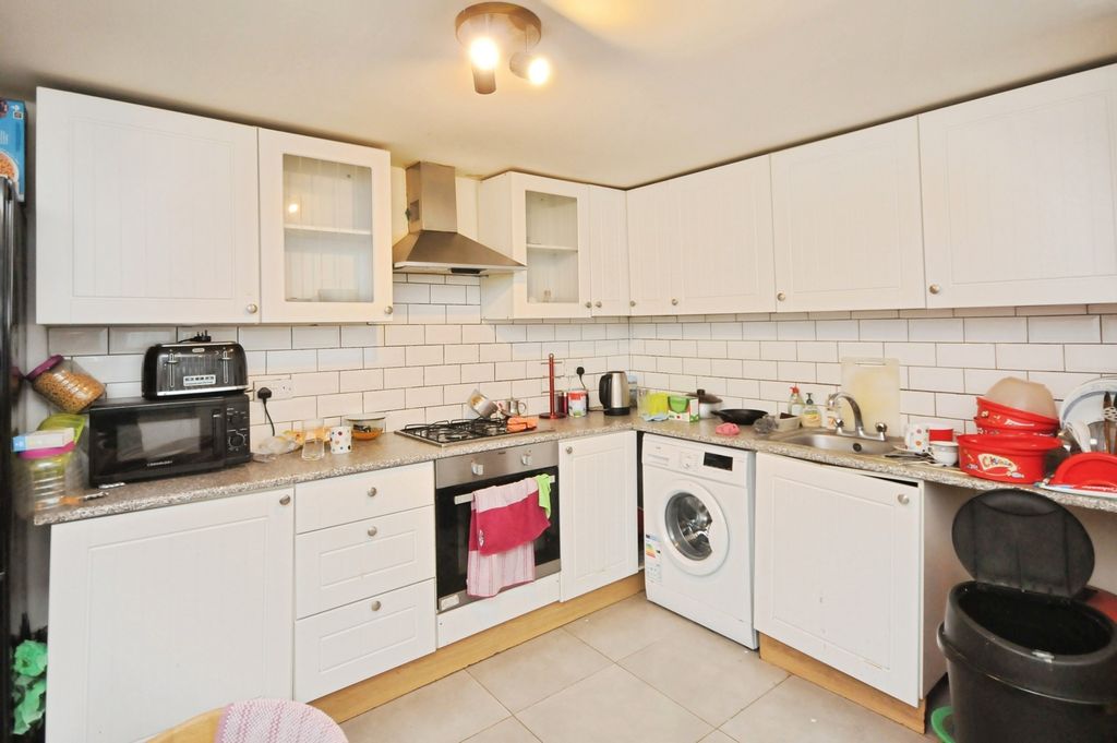 Property photo 3 of 18 Photo