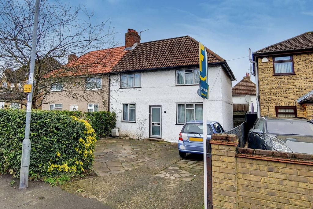 Property photo 2 of 18